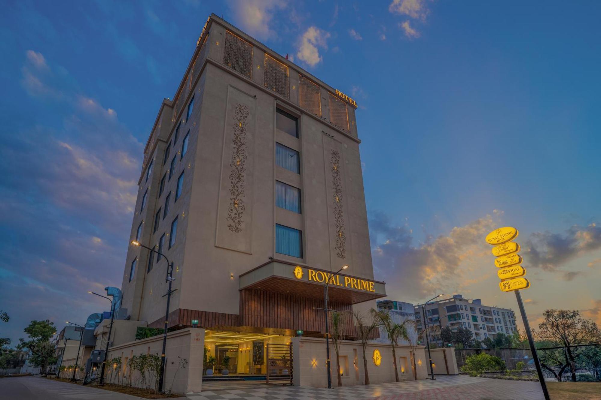Hotel Royal Prime Jaipur Bagian luar foto