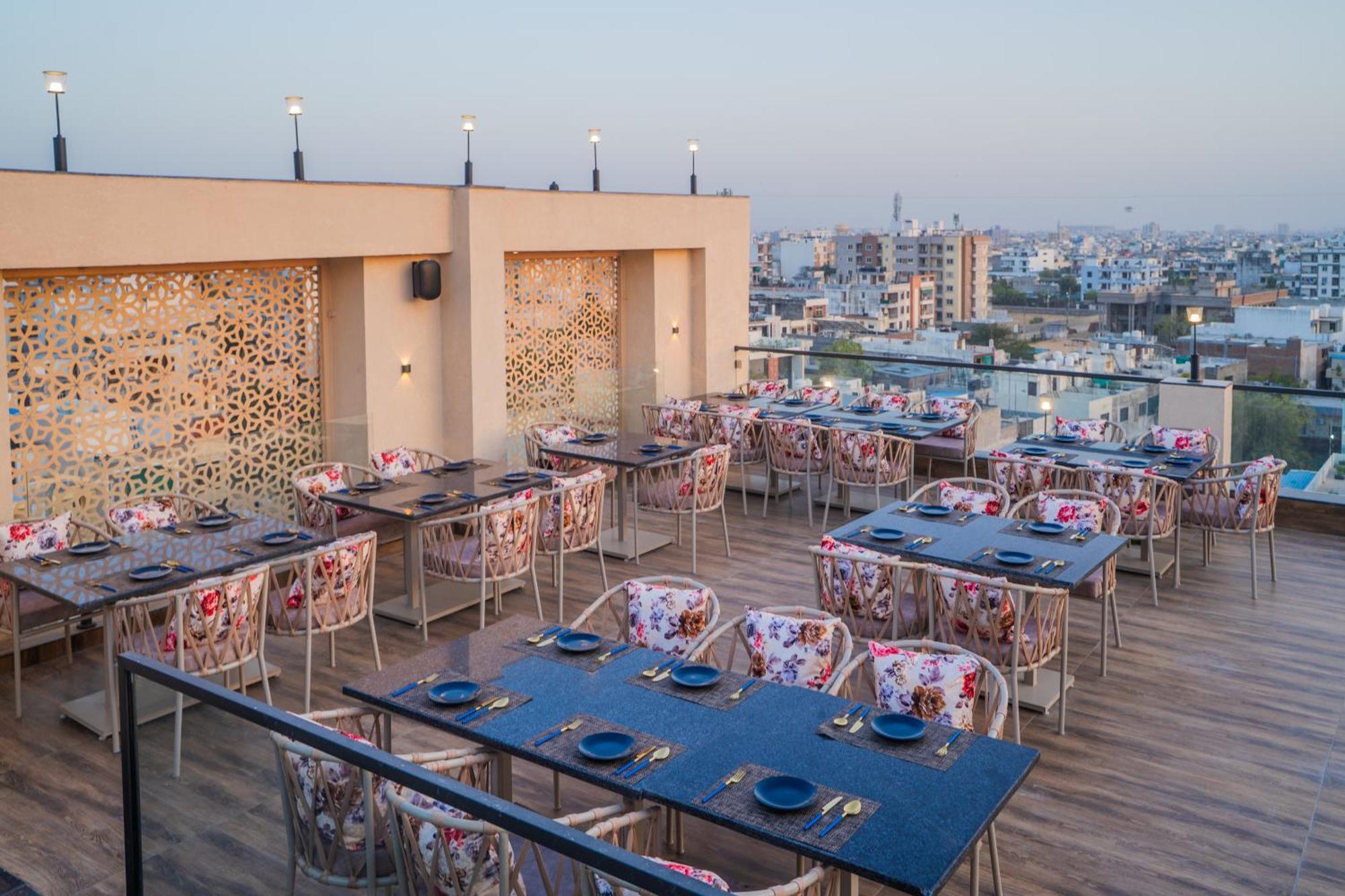 Hotel Royal Prime Jaipur Bagian luar foto